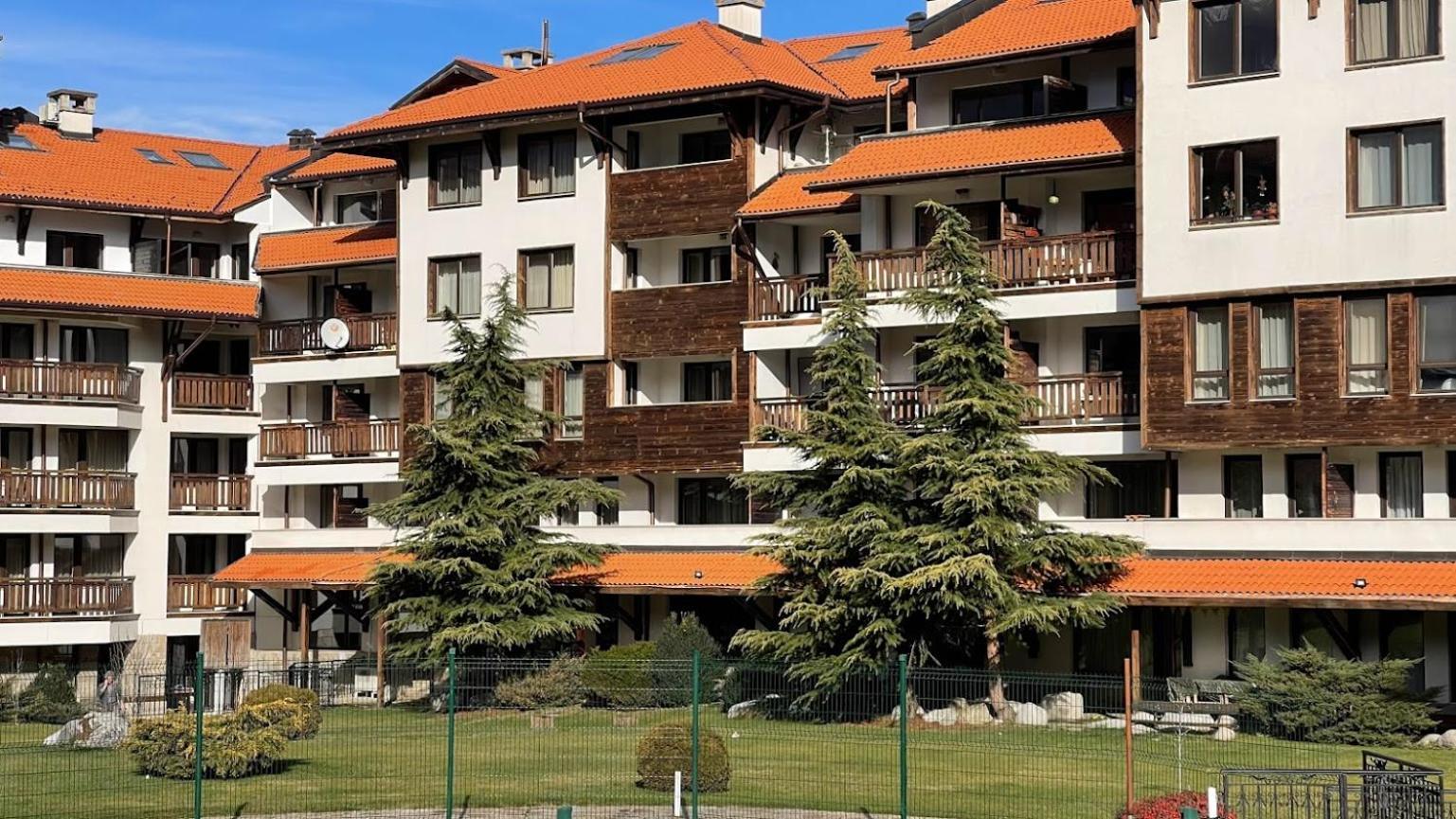 Royal Towers Thea